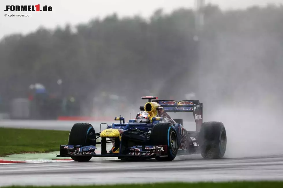 Foto zur News: Sebastian Vettel (Red Bull)