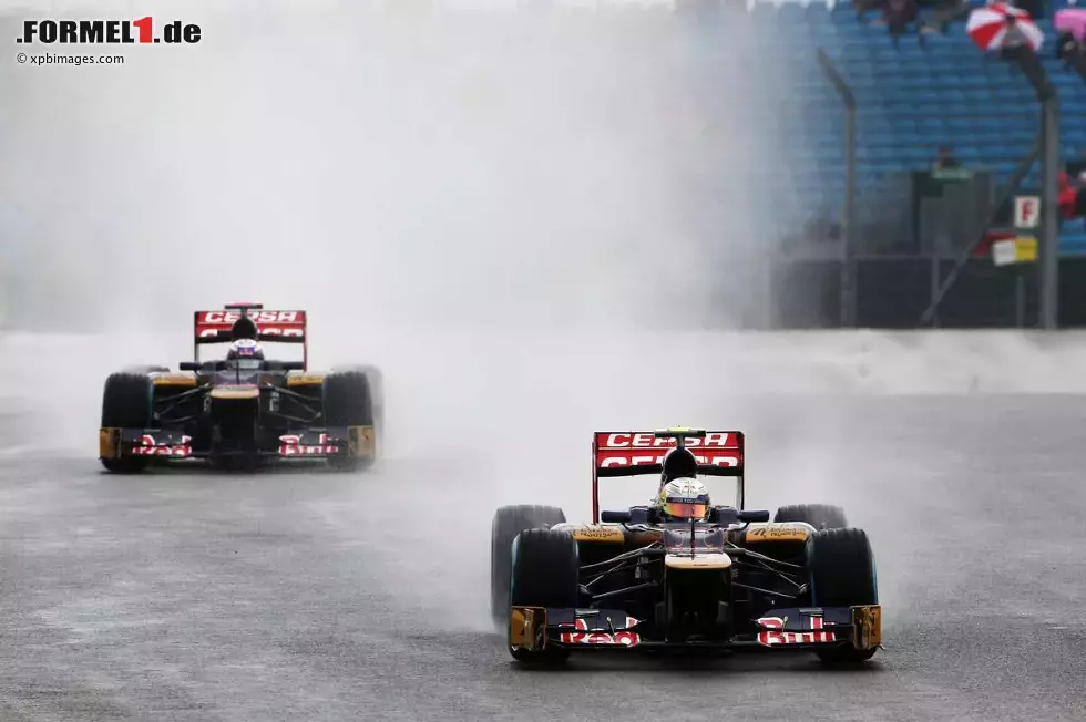 Foto zur News: Jean-Eric Vergne (Toro Rosso) und Daniel Ricciardo (Toro Rosso)