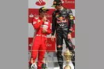 Foto zur News: Fernando Alonso (Ferrari) und Mark Webber (Red Bull)