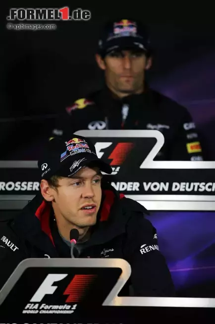 Foto zur News: Sebastian Vettel (Red Bull) und Mark Webber (Red Bull)