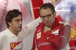 Foto zur News: Fernando Alonso (Ferrari) und Stefano Domenicali (Ferrari-Teamchef)