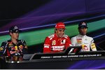 Gallerie: Sebastian Vettel (Red Bull), Fernando Alonso (Ferrari) und Mark Webber (Red Bull)