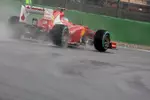 Foto zur News: Fernando Alonso (Ferrari) unterwegs zur Pole-Position