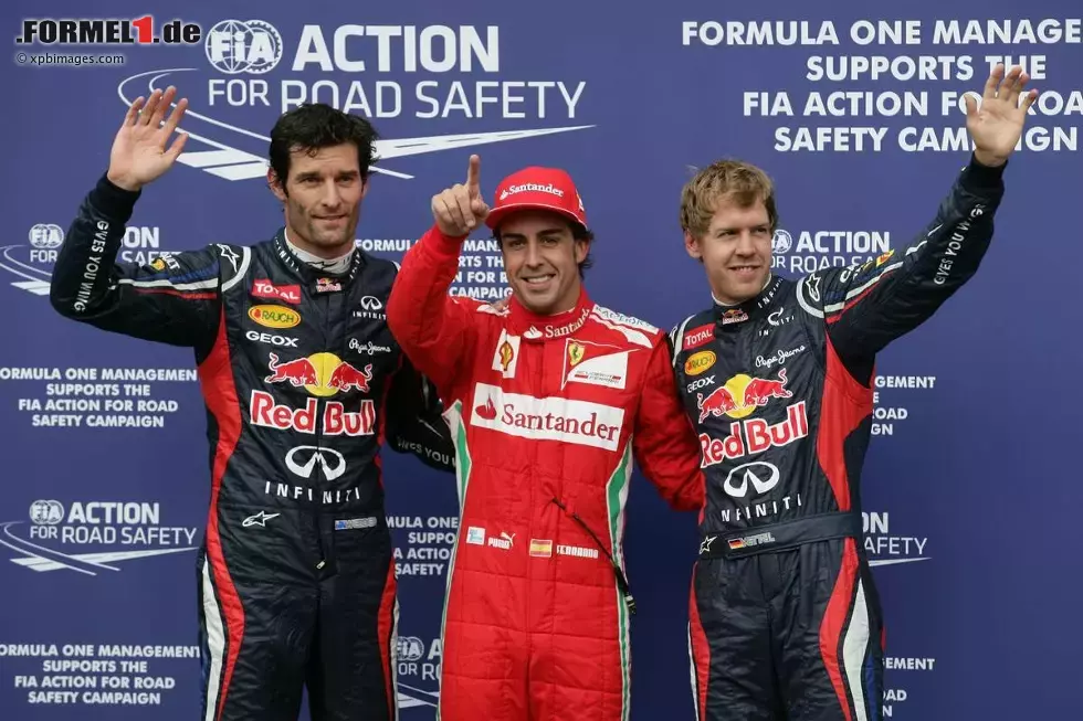 Foto zur News: Mark Webber (Red Bull), Fernando Alonso (Ferrari) und Sebastian Vettel (Red Bull)