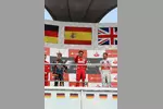 Foto zur News: Sebastian Vettel (Red Bull), Fernando Alonso (Ferrari) und Jenson Button (McLaren)