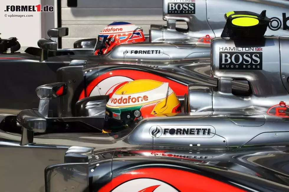 Foto zur News: Lewis Hamilton (McLaren) und Jenson Button (McLaren)