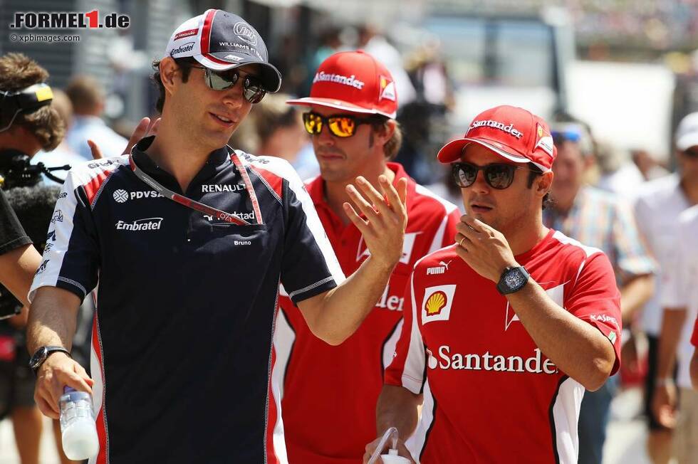 Foto zur News: Bruno Senna (Williams) und Felipe Massa (Ferrari)