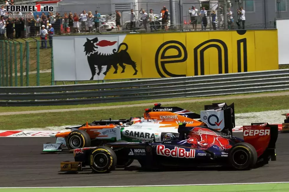 Foto zur News: Jean-Eric Vergne (Toro Rosso), Paul di Resta (Force India) und Pastor Maldonado (Williams)