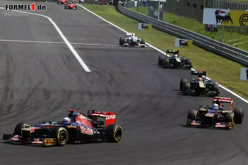 Foto zur News: Daniel Ricciardo (Toro Rosso) und Jean-Eric Vergne (Toro Rosso)