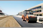 Foto zur News: Komplettierung der ersten Schicht Asphalt des Circuit of The Americas in Austin (Texas/USA): Start- und Zielgerade