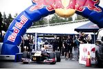 Foto zur News: Sebastien Buemi (Red Bull) fährt einen Showrun im Rudskogen Motorsenter in Rakkestad (Norwegen)