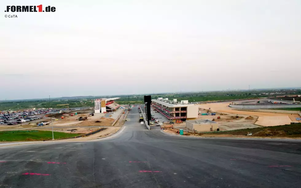 Foto zur News: Baufortschritt mit Asphaltband am Circuit of The Americas in Austin (Texas/USA)