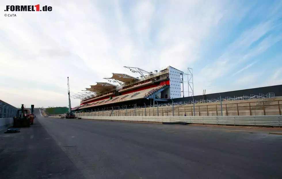 Foto zur News: Baufortschritt mit Asphaltband am Circuit of The Americas in Austin (Texas/USA)