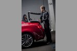 Foto zur News: Powered by Infiniti: Dreh zu Melanie Fionas neuem Musikvideo mit Sebastian Vettel (Red Bull)