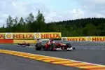 Foto zur News: Fernando Alonso vor und Felipe Massa (Ferrari)