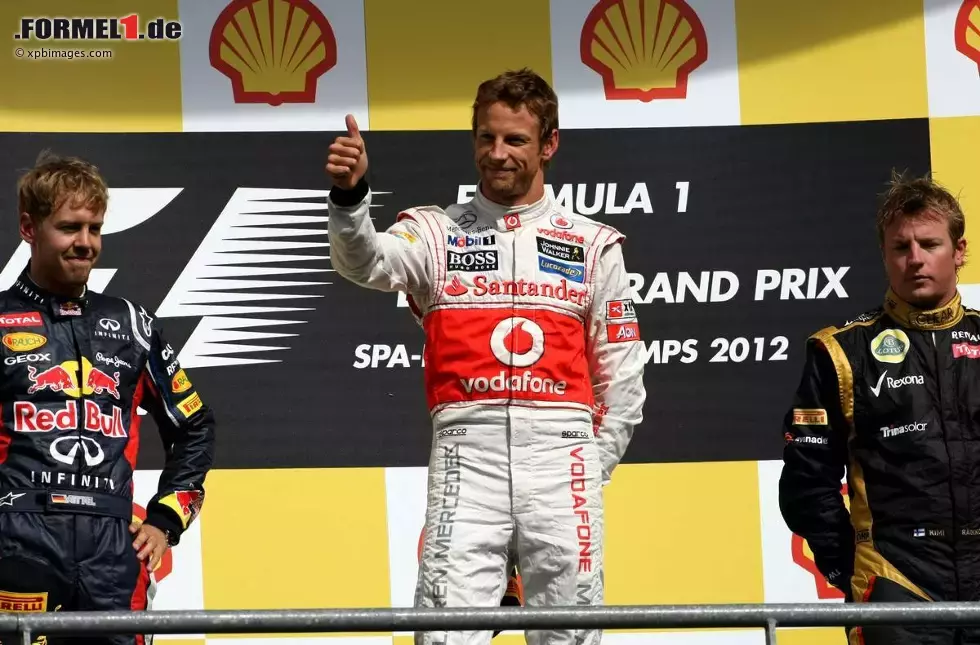 Foto zur News: Das Podest in Spa-Francorchamps: Sebastian Vettel (Red Bull), Jenson Button (McLaren) und Kimi Räikkönen (Lotus)