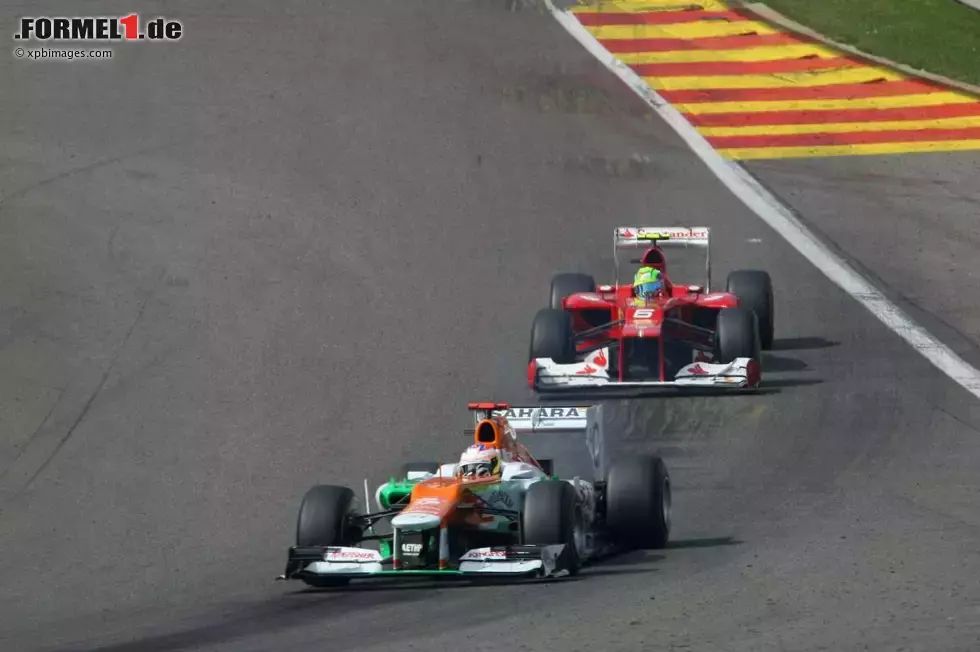 Foto zur News: Paul di Resta (Force India) und Felipe Massa (Ferrari)