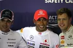 Foto zur News: Pastor Maldonado (Williams), Lewis Hamilton (McLaren) und Sebastian Vettel (Red Bull)