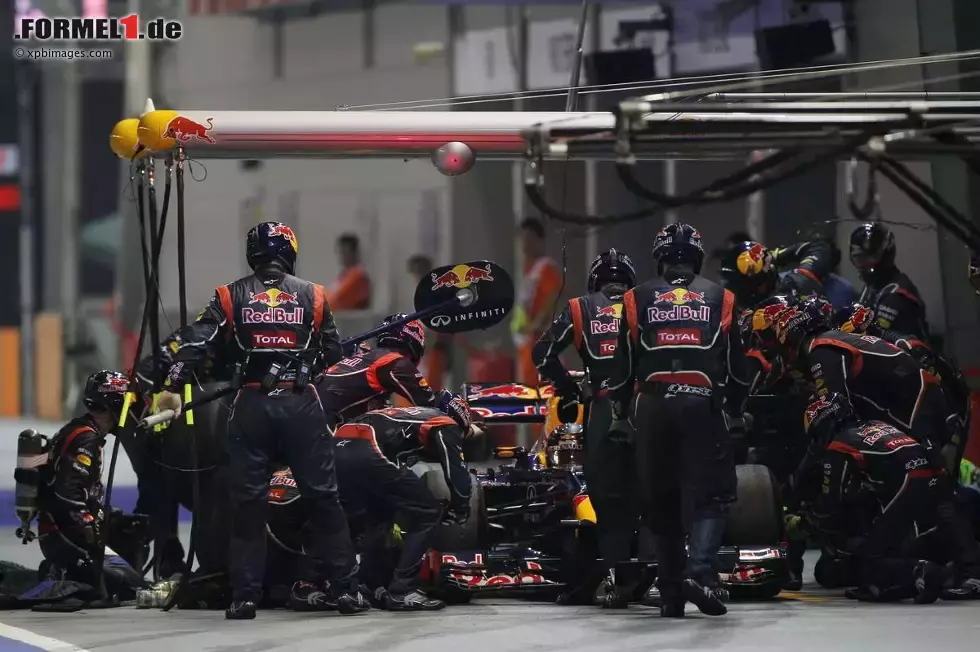 Foto zur News: Sebastian Vettel (Red Bull)