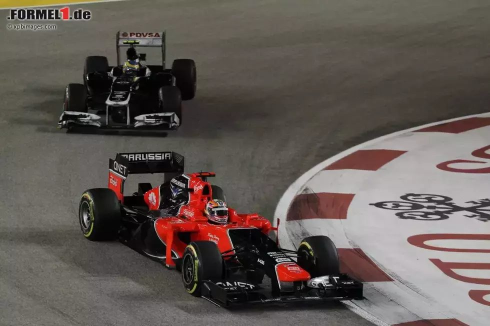 Foto zur News: Timo Glock (Marussia) und Bruno Senna (Williams)