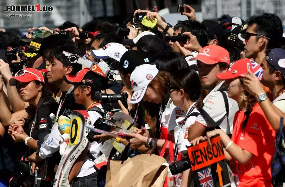 Foto zur News: Fans in Suzuka