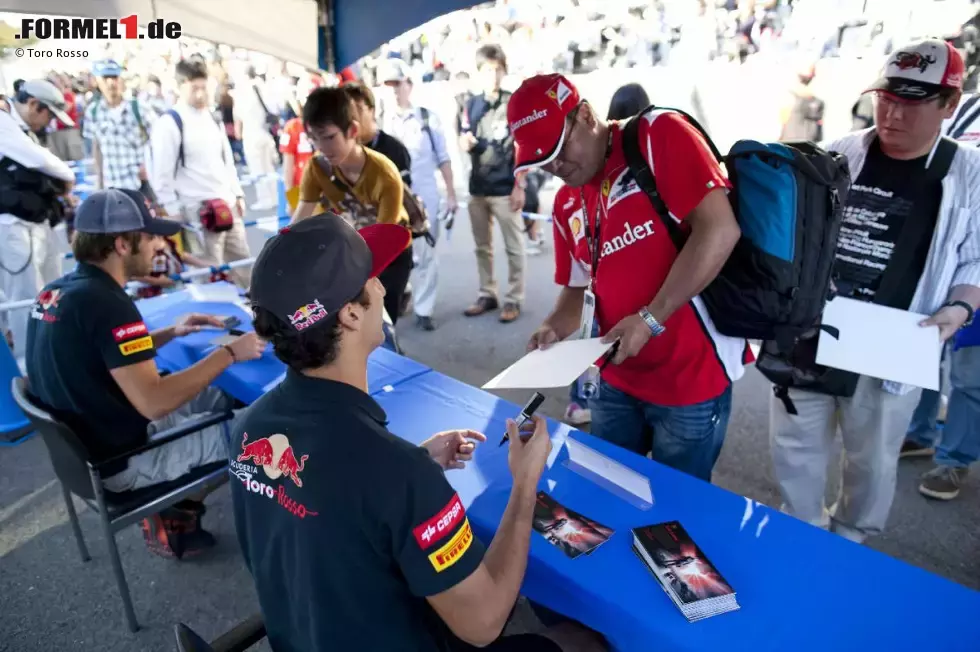 Foto zur News: Jean-Eric Vergne und Daniel Ricciardo (Toro Rosso)