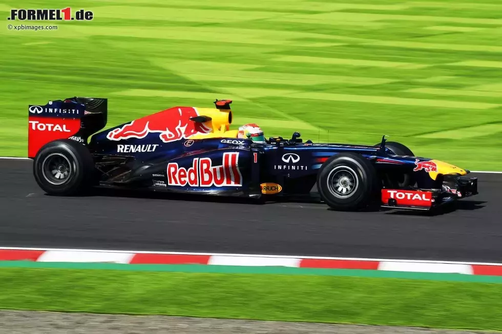 Foto zur News: Sebastian Vettel (Red Bull)