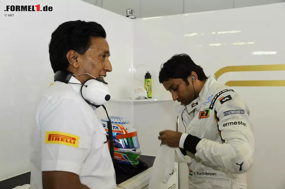 Foto zur News: Narain Karthikeyan (HRT) mit Balbir Singh