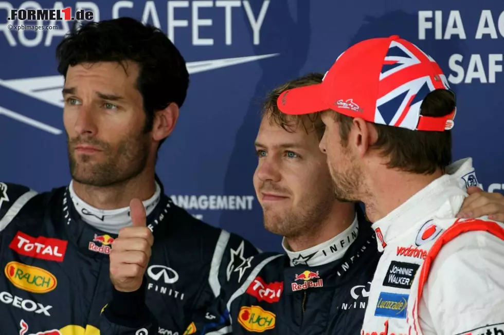 Foto zur News: Mark Webber (Red Bull), Sebastian Vettel (Red Bull) und Jenson Button (McLaren)