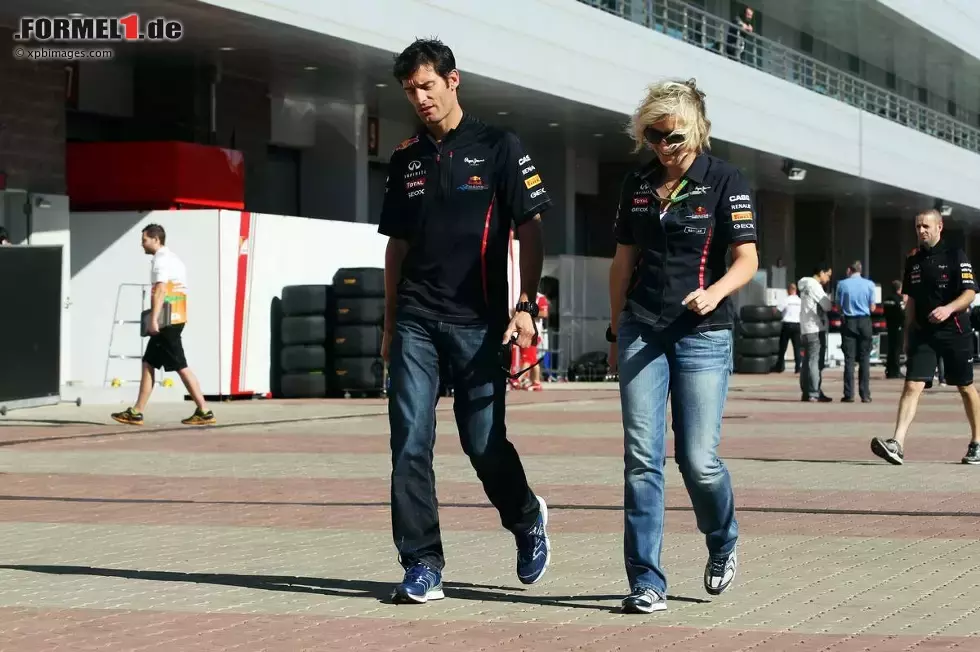 Foto zur News: Mark Webber (Red Bull) mit Pressesprecherin Barbara Proeske