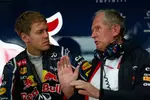 Foto zur News: Sebastian Vettel (Red Bull) und Helmut Marko (Red-Bull-Motorsportchef)