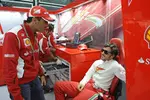 Foto zur News: Marc Gene und und Fernando Alonso (Ferrari)