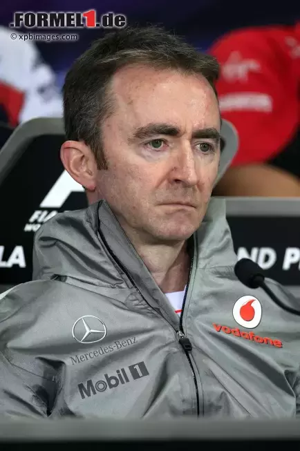 Foto zur News: Paddy Lowe (McLaren Mercedes)