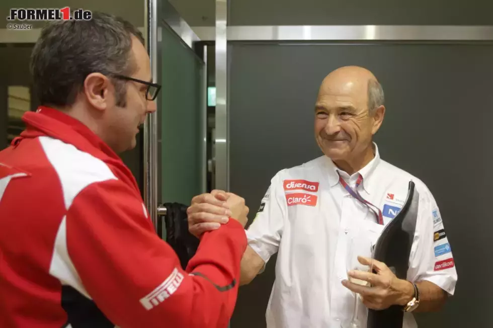 Foto zur News: Stefano Domenicali (Ferrari-Teamchef) und und Peter Sauber (Teamchef)