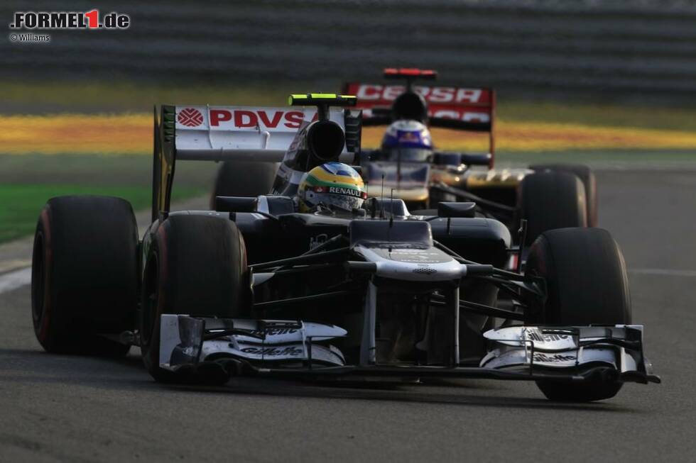 Foto zur News: Bruno Senna (Williams) und Daniel Ricciardo (Toro Rosso)