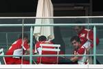 Foto zur News: Fernando Alonso (Ferrari) und Stefano Domenicali (Ferrari-Teamchef)