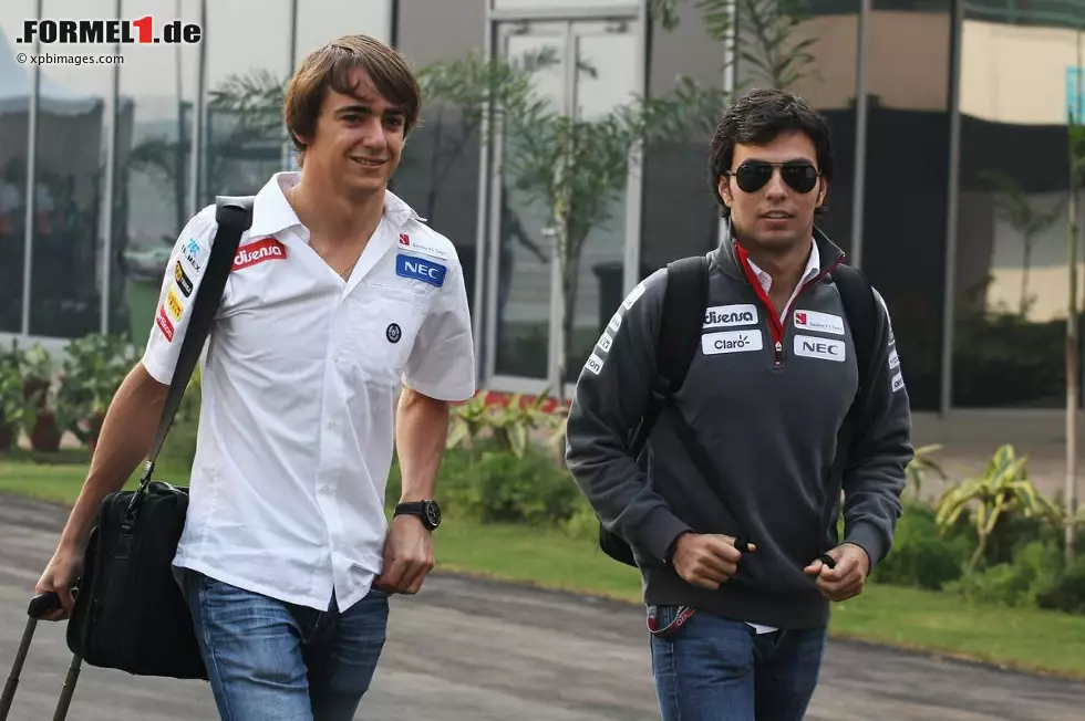 Foto zur News: Esteban Gutierrez (Sauber) und Sergio Perez (Sauber)