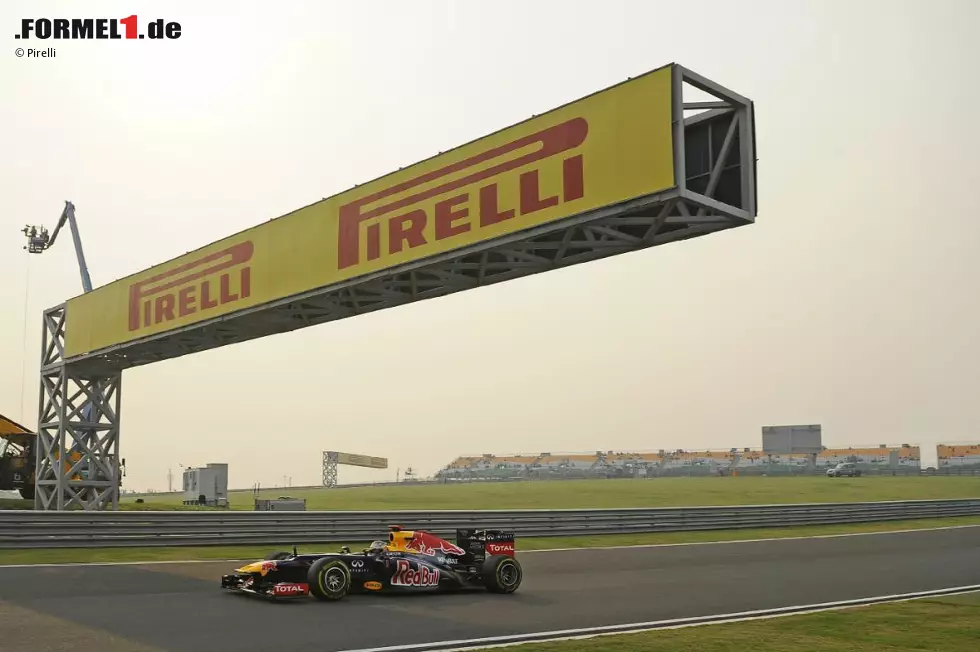 Foto zur News: Sebastian Vettel (Red Bull)