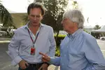 Foto zur News: Christian Horner (Red-Bull-Teamchef) und Bernie Ecclestone (Formel-1-Chef)