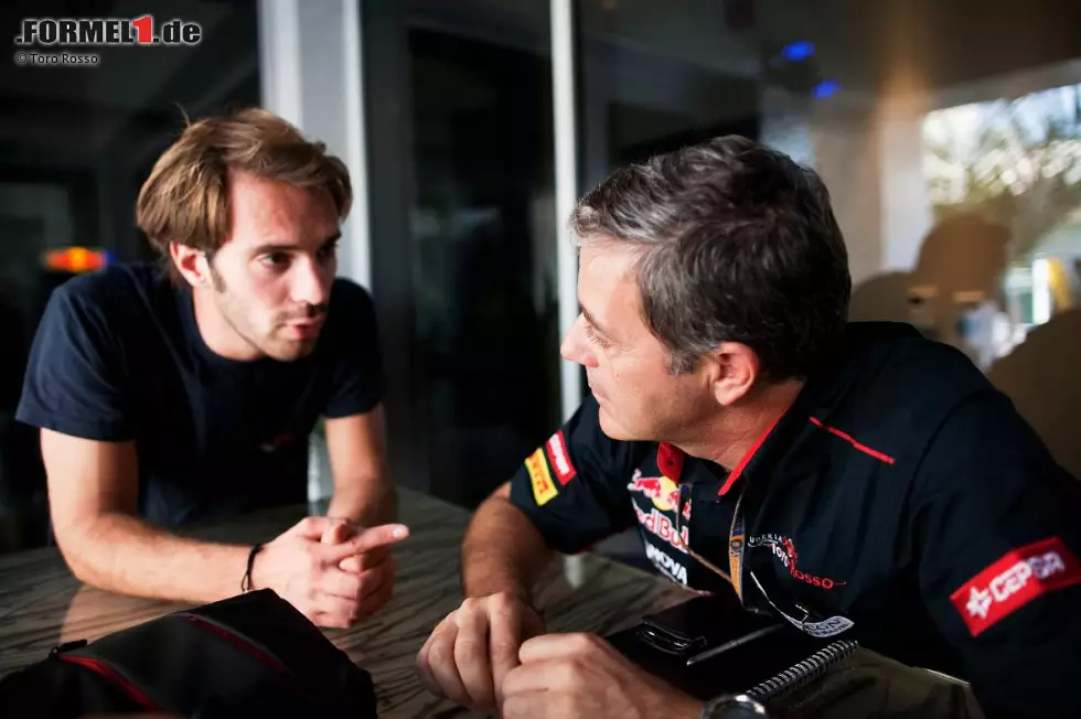 Foto zur News: Jean-Eric Vergne (Toro Rosso) und Teammanager Gianfranco Fantuzzi