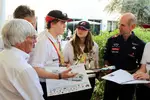 Foto zur News: Bernie Ecclestone (Formel-1-Chef) und Adrian Newey (Technischer Direktor, Red Bull)