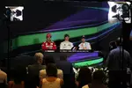 Foto zur News: Fernando Alonso (Ferrari), Sebastian Vettel (Red Bull) und Kimi Räikkönen (Lotus)