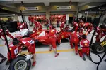 Foto zur News: Boxenstopp-Übungen bei Ferrari