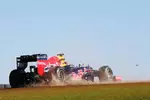 Foto zur News: Mark Webber (Red Bull) wirbelt Staub auf