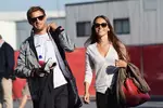 Foto zur News: Jenson Button (McLaren) mit Freundin Jessica Michibata