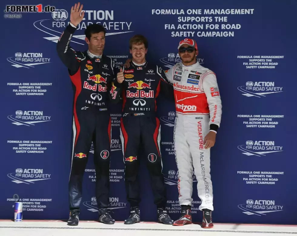 Foto zur News: Sebastian Vettel (Red Bull), Lewis Hamilton (McLaren) und Mark Webber (Red Bull)