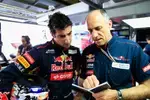 Foto zur News: Daniel Ricciardo (Toro Rosso) und Franz Tost (Teamchef, Toro Rosso)