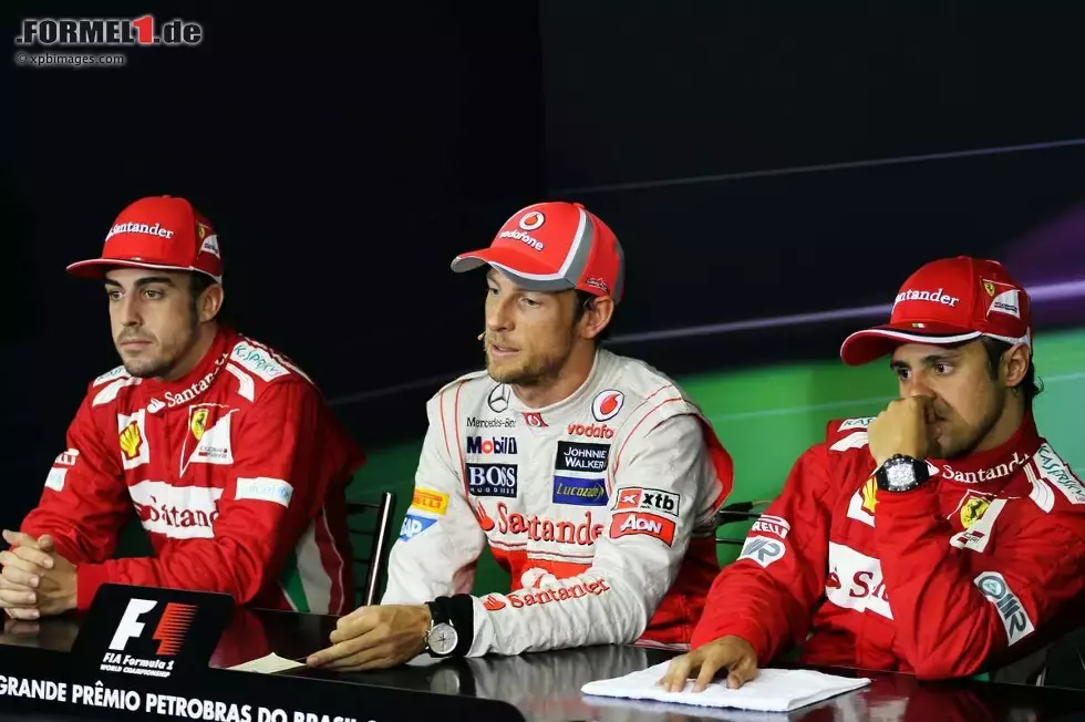 Foto zur News: Fernando Alonso (Ferrari) und Jenson Button (McLaren)