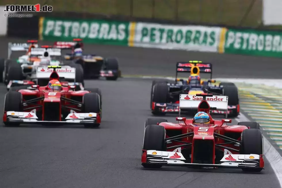 Foto zur News: Fernando Alonso (Ferrari), Felipe Massa (Ferrari) und Mark Webber (Red Bull)