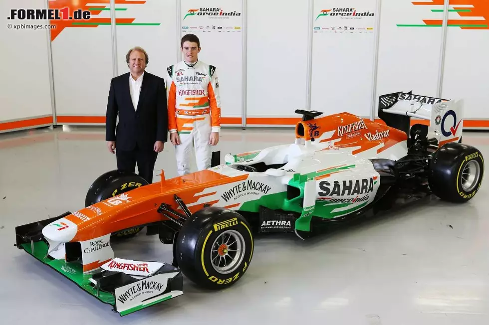 Foto zur News: Paul di Resta (Force India), Rob Fernley und der Force-India-Mercedes VJM06